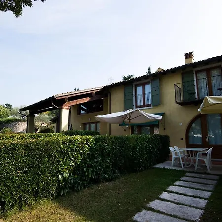 Corte Camaldoli 3* Garda (Verona)