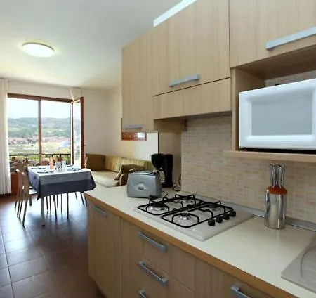Corte Camaldoli Aparthotel Garda (Verona)