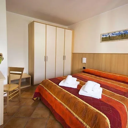 Corte Camaldoli 3* Garda (Verona)